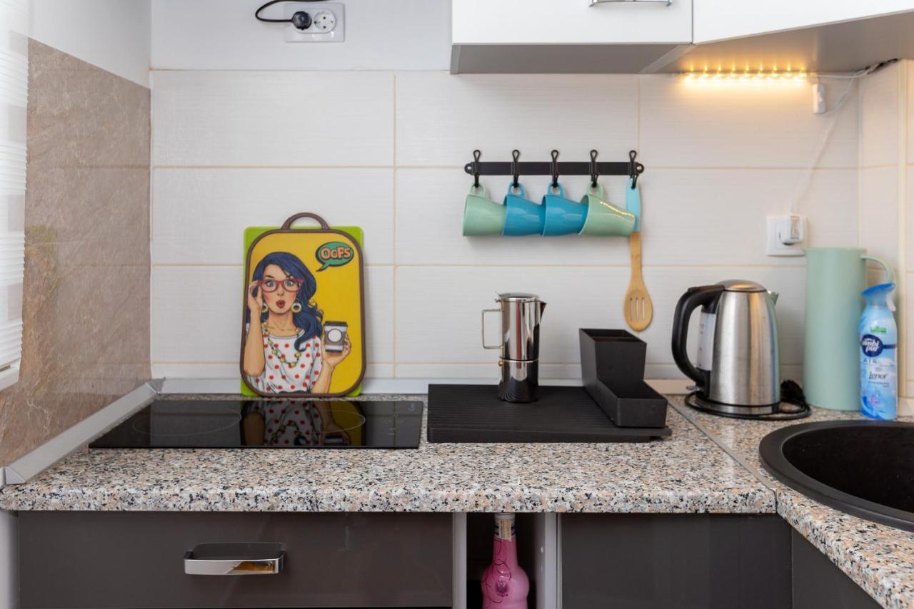 Apartment Self Check In 00-24 Mm Белград Екстериор снимка